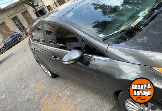 Autos - Ford Fiesta titanium. 2015 Nafta 40000Km - En Venta