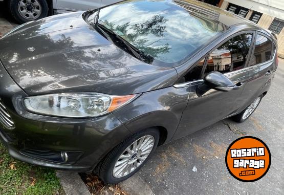 Autos - Ford Fiesta titanium. 2015 Nafta 40000Km - En Venta