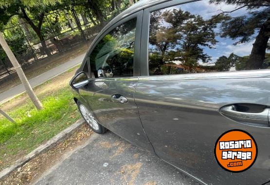 Autos - Ford Fiesta titanium. 2015 Nafta 40000Km - En Venta