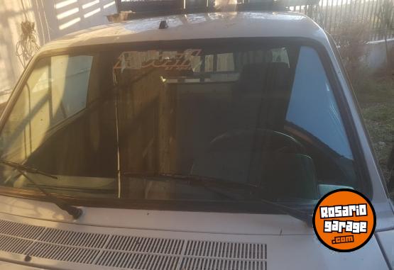 Camionetas - Peugeot 504 grd 1994 Diesel 250000Km - En Venta