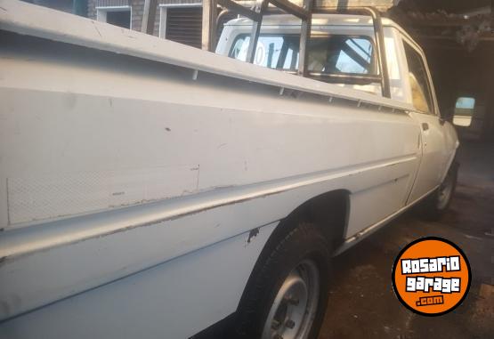 Camionetas - Peugeot 504 grd 1994 Diesel 250000Km - En Venta