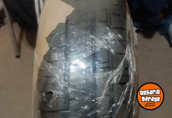 Accesorios para Autos - Cubierta 175/70 14 Pirelli - En Venta