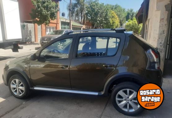 Autos - Renault Sandero stepway 2014 Nafta 120000Km - En Venta