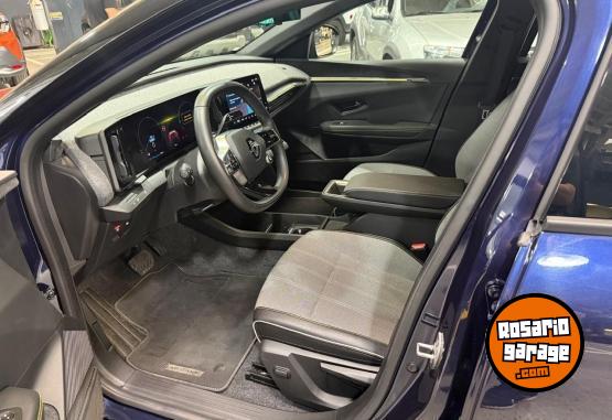 Autos - Renault MEGANE E-TECH 2024 Electrico / Hibrido 3564Km - En Venta
