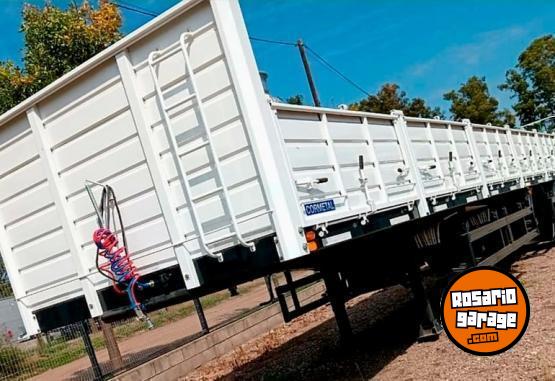 Camiones y Gras - SEMIREMOLQUE ESCALADO 2 + 1 CORMETAL - En Venta