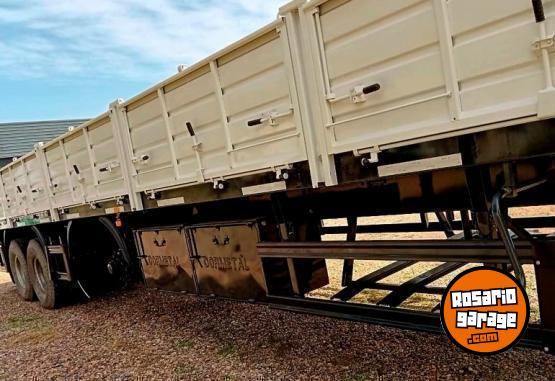 Camiones y Gras - SEMIREMOLQUE ESCALADO 2 + 1 CORMETAL - En Venta