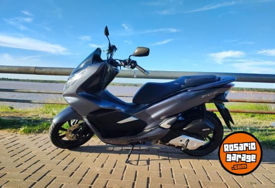 Motos - Honda PCX 2020 Nafta 37000Km - En Venta