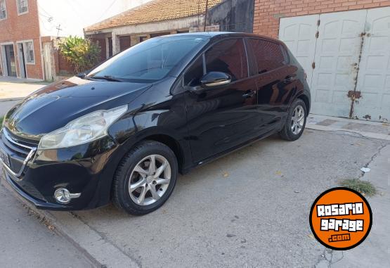 Autos - Peugeot 208 2013 Nafta 116000Km - En Venta