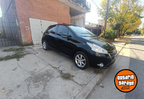 Autos - Peugeot 208 2013 Nafta 116000Km - En Venta