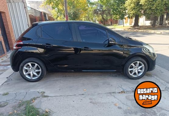 Autos - Peugeot 208 2013 Nafta 116000Km - En Venta