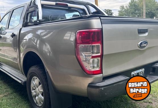 Camionetas - Ford Ranger 3.2 Xls 4x2 2012 Diesel 200000Km - En Venta