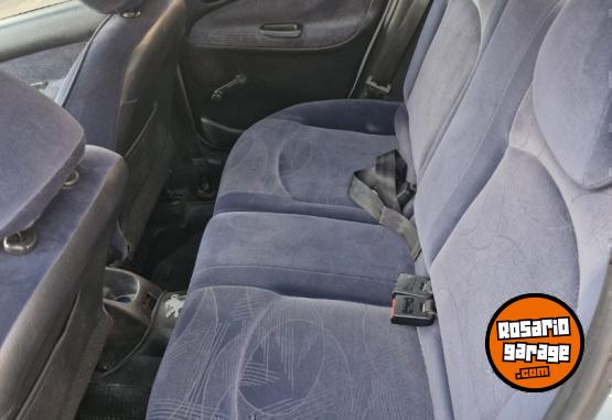 Autos - Peugeot 206 2005 Diesel 240000Km - En Venta