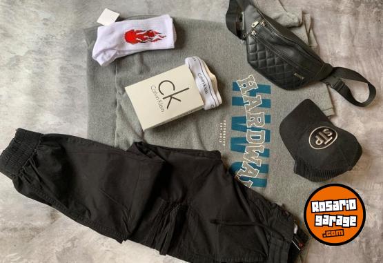 Indumentaria - Lote de ropa ( regalo mobiliario completo ) l�quido - En Venta