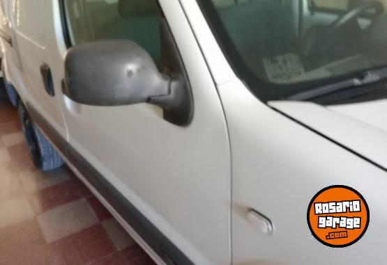 Utilitarios - Renault Kangoo 2011 Nafta 190000Km - En Venta
