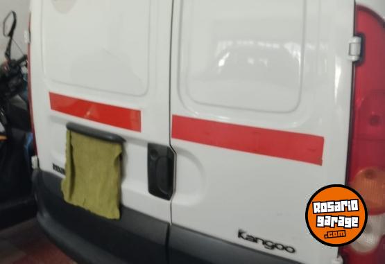 Utilitarios - Renault Kangoo 2011 Nafta 190000Km - En Venta