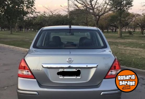 Autos - Nissan Tiida Tekna 2010 Nafta 245000Km - En Venta