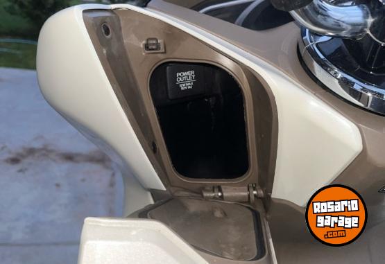 Motos - Honda PCX 2019 Nafta 25000Km - En Venta