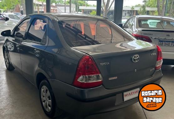 Autos - Toyota Etios XS plus 2016 Nafta - En Venta
