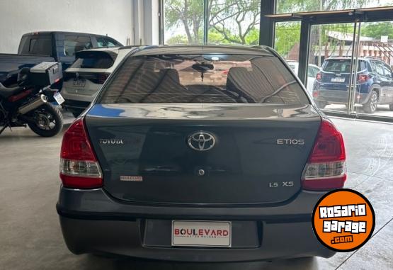 Autos - Toyota Etios XS plus 2016 Nafta - En Venta