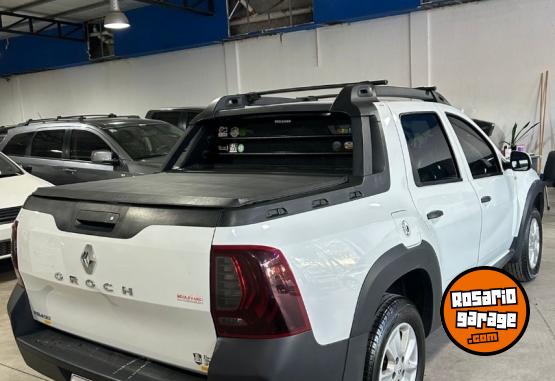 Camionetas - Renault Duster Oroch outsider 2017 GNC 84000Km - En Venta