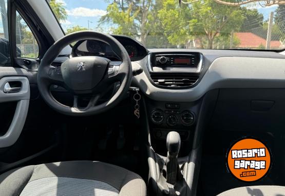 Autos - Peugeot 208 2013 GNC 95000Km - En Venta