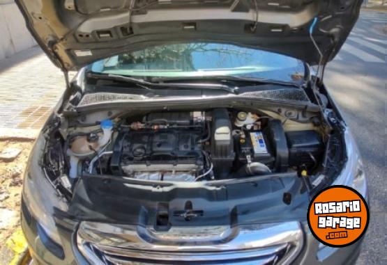 Autos - Peugeot 2008 FELINE 1.6 2019 Nafta 84900Km - En Venta