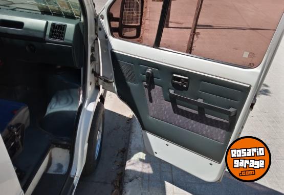 Utilitarios - Renault renault trafic 1996 Diesel 460000Km - En Venta