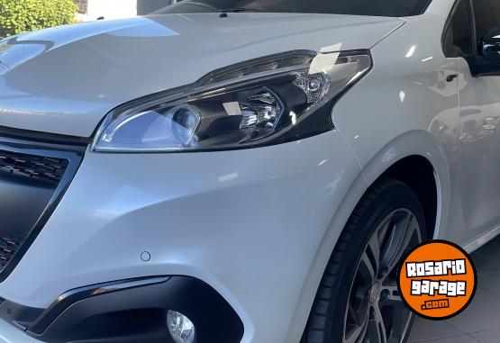 Autos - Peugeot 208 GT 2017 Nafta 64000Km - En Venta