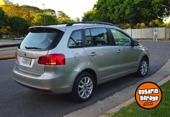 Autos - Volkswagen suran highline 2013 Nafta 120000Km - En Venta