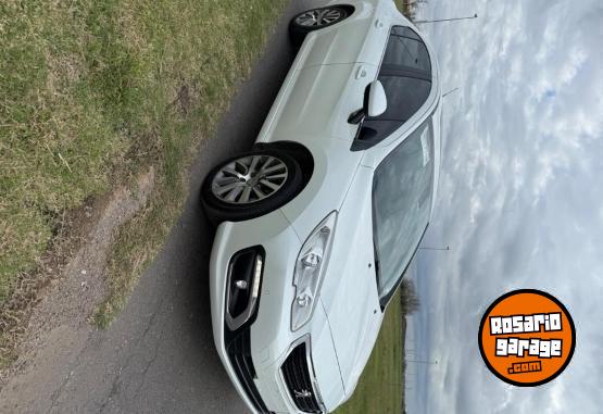 Autos - Peugeot 408 feline HDI 2020 Diesel 90000Km - En Venta