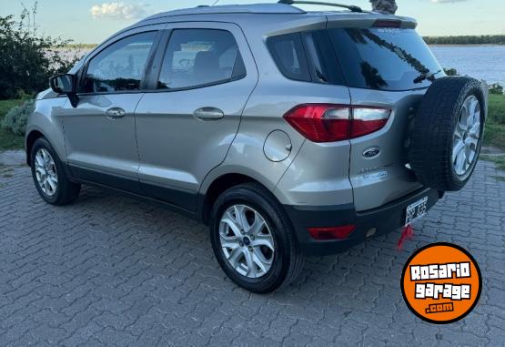 Autos - Ford ecosport titanium 2016 Nafta 105000Km - En Venta