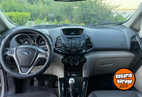 Autos - Ford ecosport titanium 2016 Nafta 105000Km - En Venta