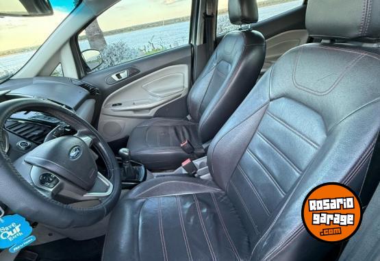 Autos - Ford ecosport titanium 2016 Nafta 105000Km - En Venta