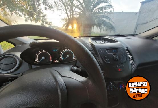 Autos - Ford Fiesta 2015 GNC 140000Km - En Venta