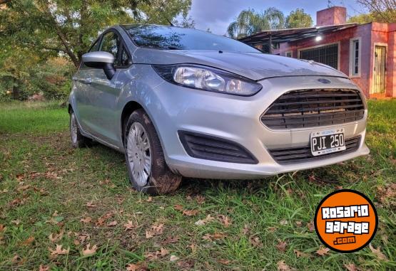 Autos - Ford Fiesta 2015 GNC 140000Km - En Venta