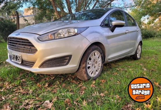 Autos - Ford Fiesta 2015 GNC 140000Km - En Venta