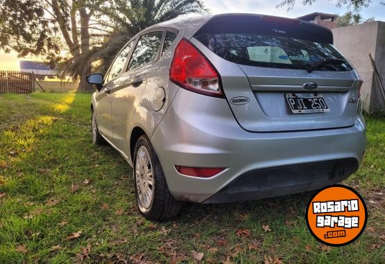Autos - Ford Fiesta 2015 GNC 140000Km - En Venta