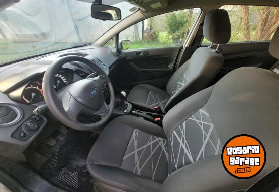 Autos - Ford Fiesta 2015 GNC 140000Km - En Venta