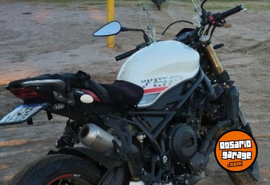 Motos - Benelli 752 S 2021 Nafta 13000Km - En Venta