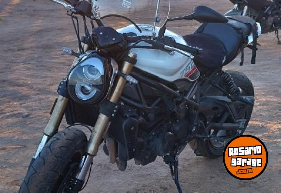 Motos - Benelli 752 S 2021 Nafta 13000Km - En Venta