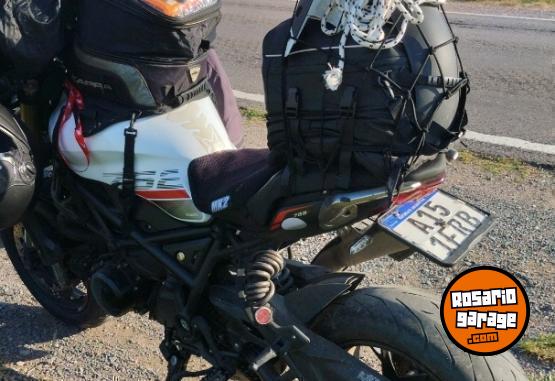 Motos - Benelli 752 S 2021 Nafta 13000Km - En Venta