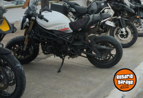 Motos - Benelli 752 S 2021 Nafta 13000Km - En Venta