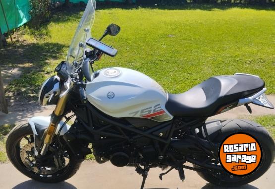 Motos - Benelli 752 S 2021 Nafta 13000Km - En Venta