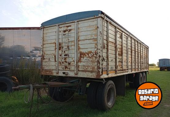 Camiones y Gras - Vendo acoplado Montenegro - En Venta