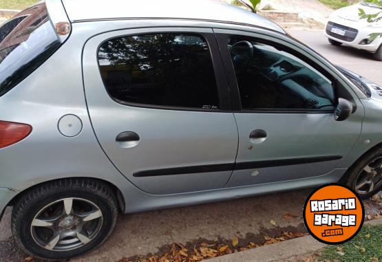 Autos - Peugeot 206 xr premiun 2003 Nafta 200000Km - En Venta