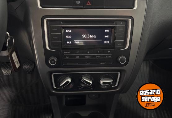 Autos - Volkswagen Suran 2016 GNC 126000Km - En Venta