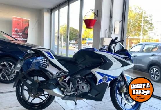 Motos - Bajaj ROUSER RS 200 2021 Nafta 10000Km - En Venta