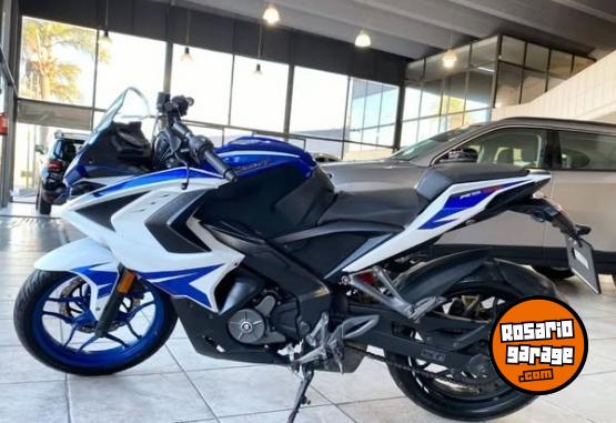 Motos - Bajaj ROUSER RS 200 2021 Nafta 10000Km - En Venta