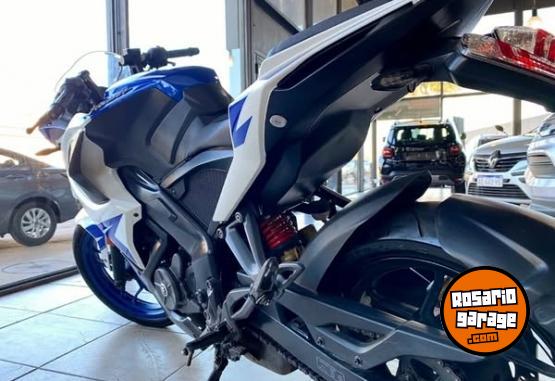 Motos - Bajaj ROUSER RS 200 2021 Nafta 10000Km - En Venta