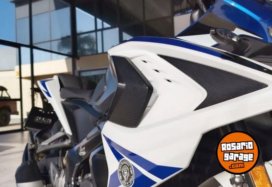 Motos - Bajaj ROUSER RS 200 2021 Nafta 10000Km - En Venta